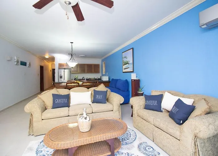 Crystal Cove Oceanfront/ 2 Bedroom Aparthotel